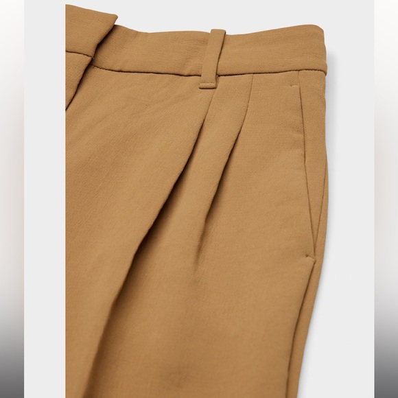 Aritzia Effortless Pants - Picture 7 of 15